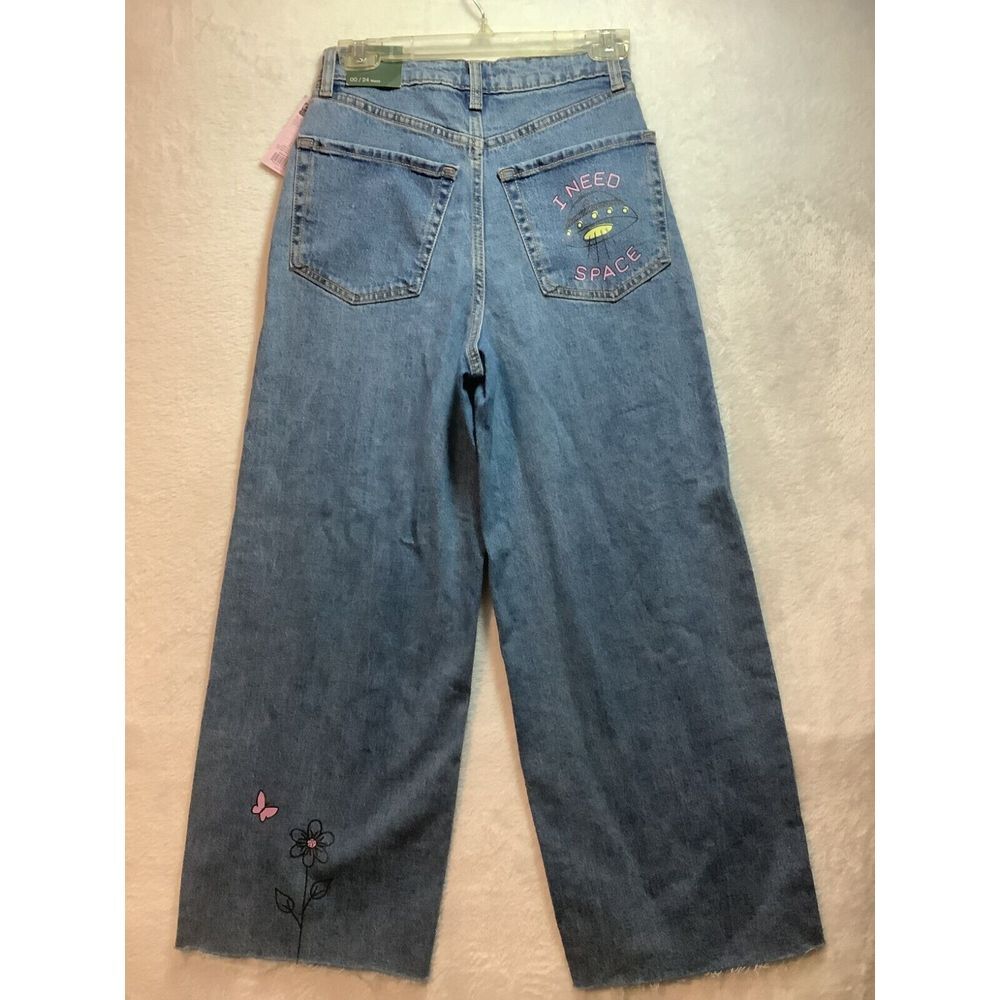 Wild Fable Womens ankle jeans size 00/24 with wide leg graphic design streetwear - Picture 5 of 10